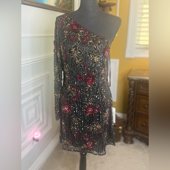 One Shoulder Embellished Mini Dress - Picture 5 of 7